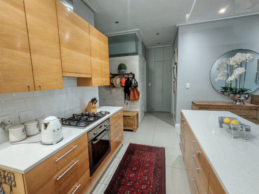 1 Bedroom Property for Sale in Summerstrand Eastern Cape